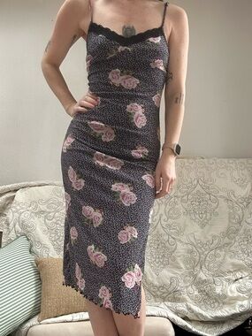 Floral Lace-Trim Midi Slip Dress in Black with Pink Roses